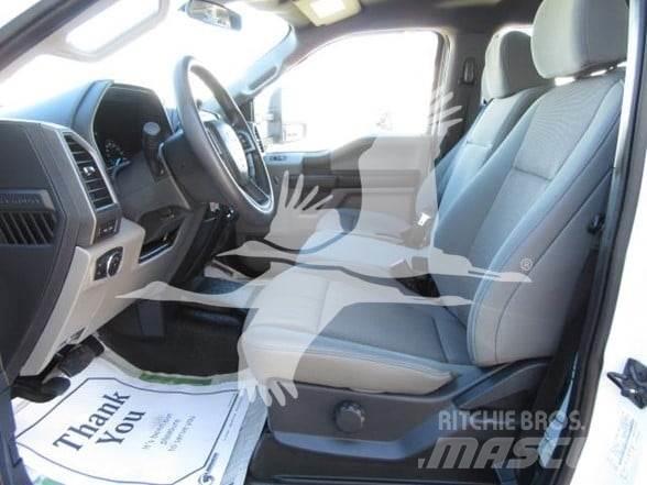 Ford F550 Camiões basculantes