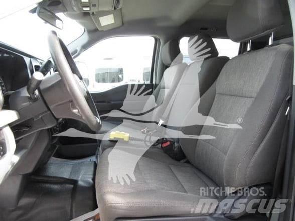 Ford F550 Camiões basculantes
