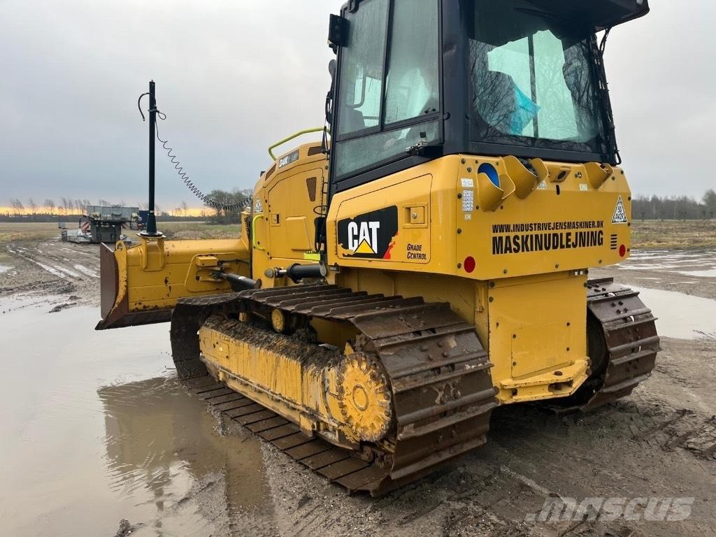 CAT D 4 K 2 LGP Dozers - Tratores rastos
