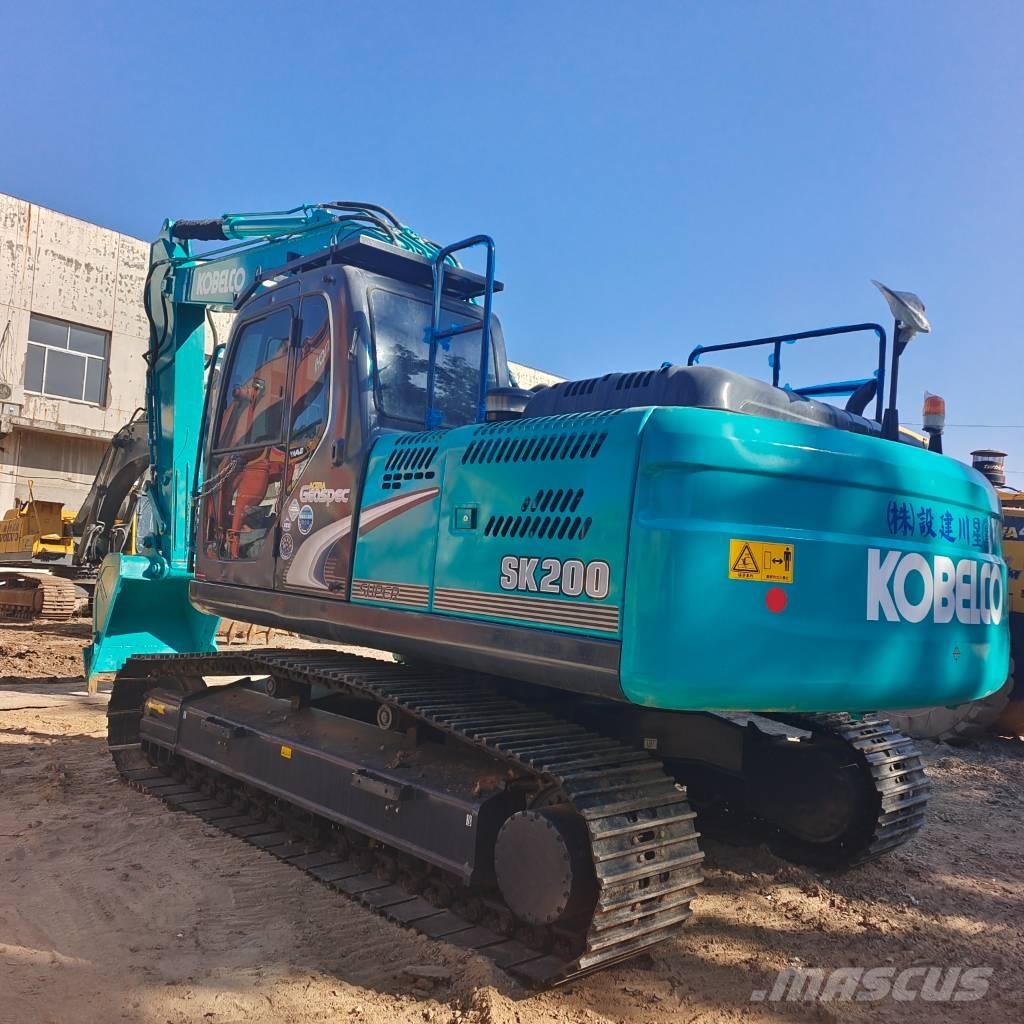 Kobelco SK200-8 Escavadoras de rastos