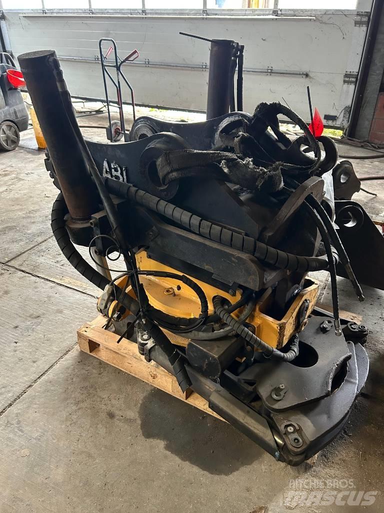 Engcon Tiltrotator Rotadores