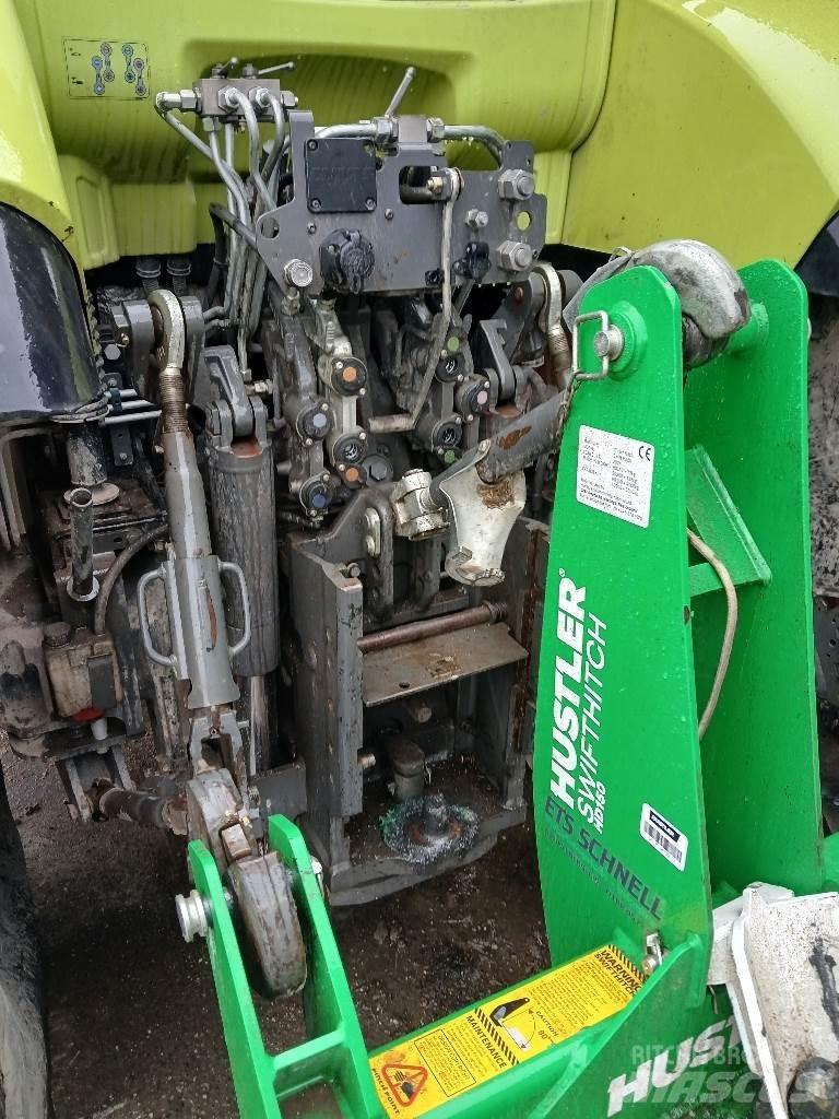CLAAS ARION 630 Tratores Agrícolas usados