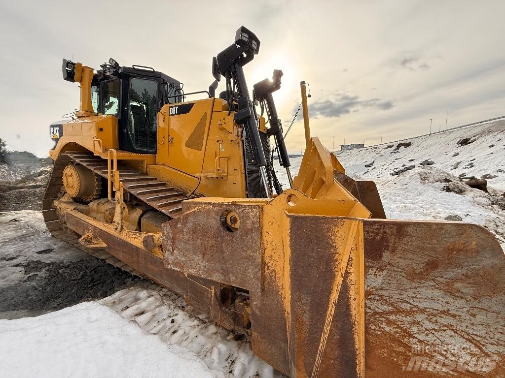 CAT D8T Dozers - Tratores rastos