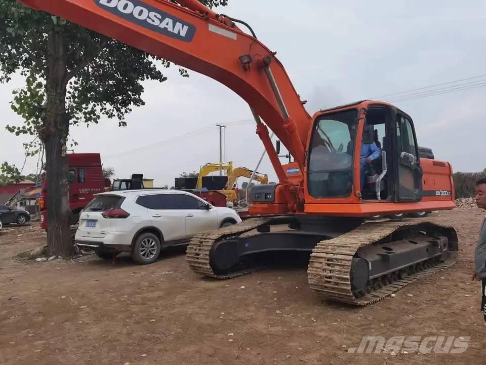 Doosan DX300LC Escavadoras de rastos