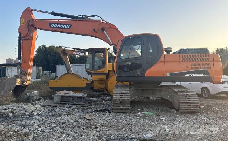 Doosan DX220 Escavadoras de rastos