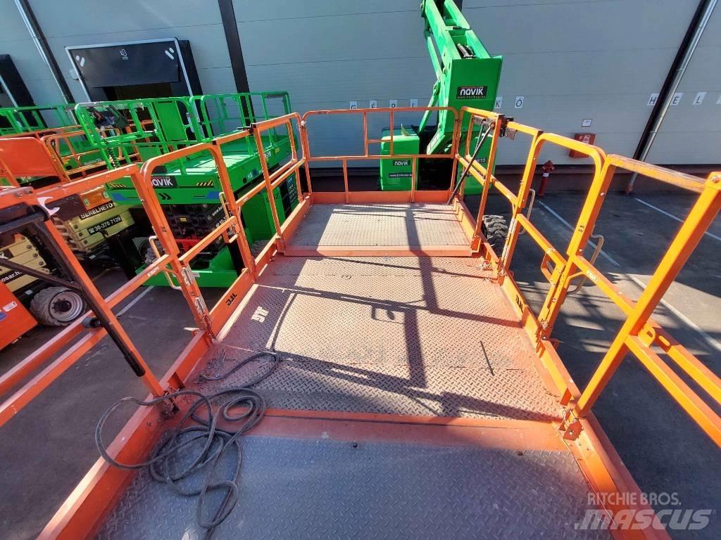 JLG 430 LRT Elevadores de tesoura