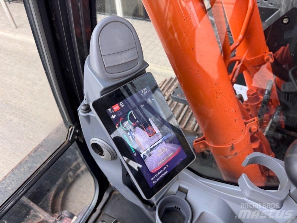 Hitachi ZX135USBL-7 Escavadoras de rastos
