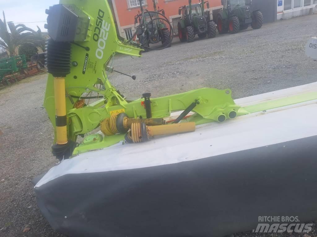 CLAAS 3200 Gadanheiras