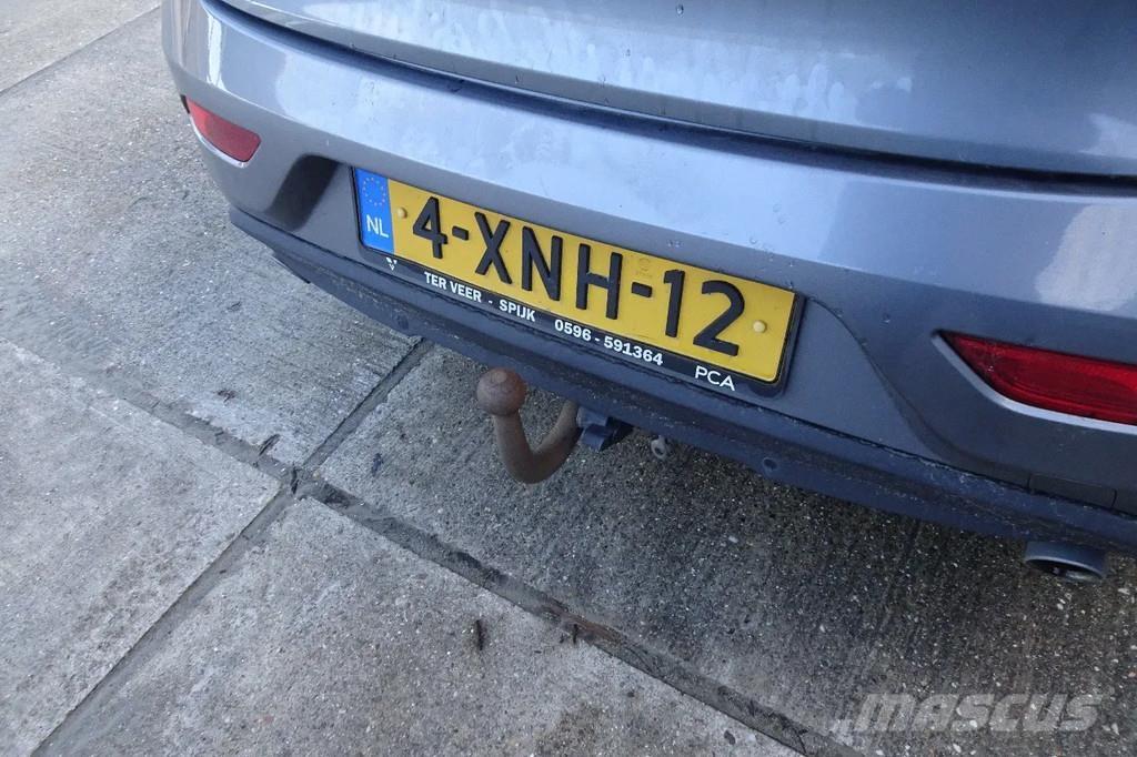 Volvo V40 . Carros Ligeiros