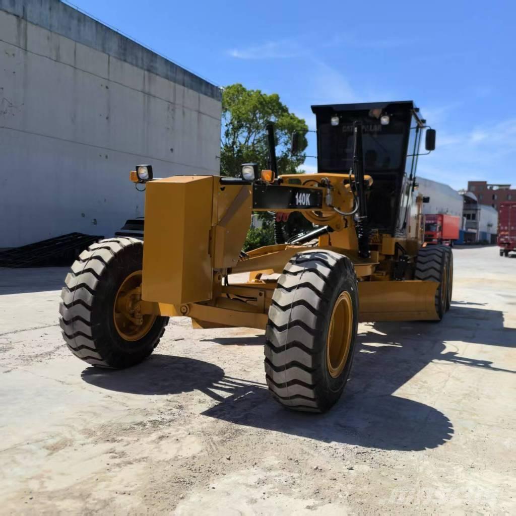 CAT 140 K Motoniveladoras