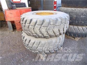  VKT 20,5x25 Pneus, Rodas e Jantes