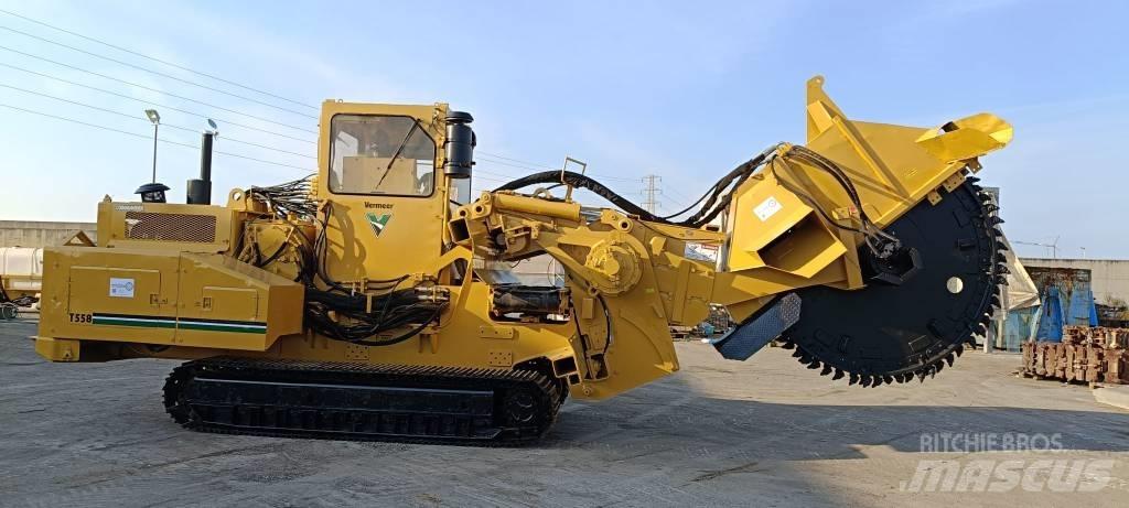 Vermeer T558 Abre-valas
