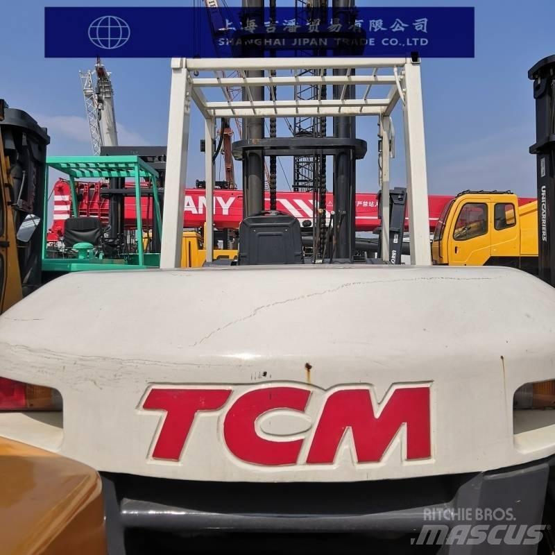 TCM 100 Empilhadores Diesel