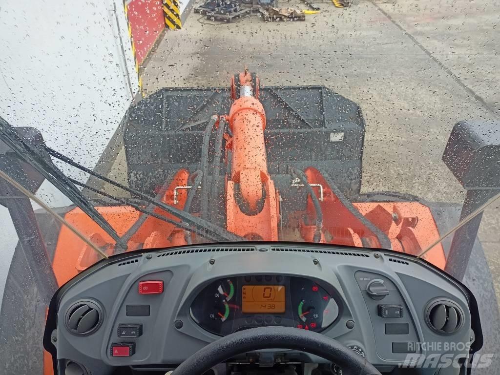 Hitachi ZW150 Pás carregadoras de rodas