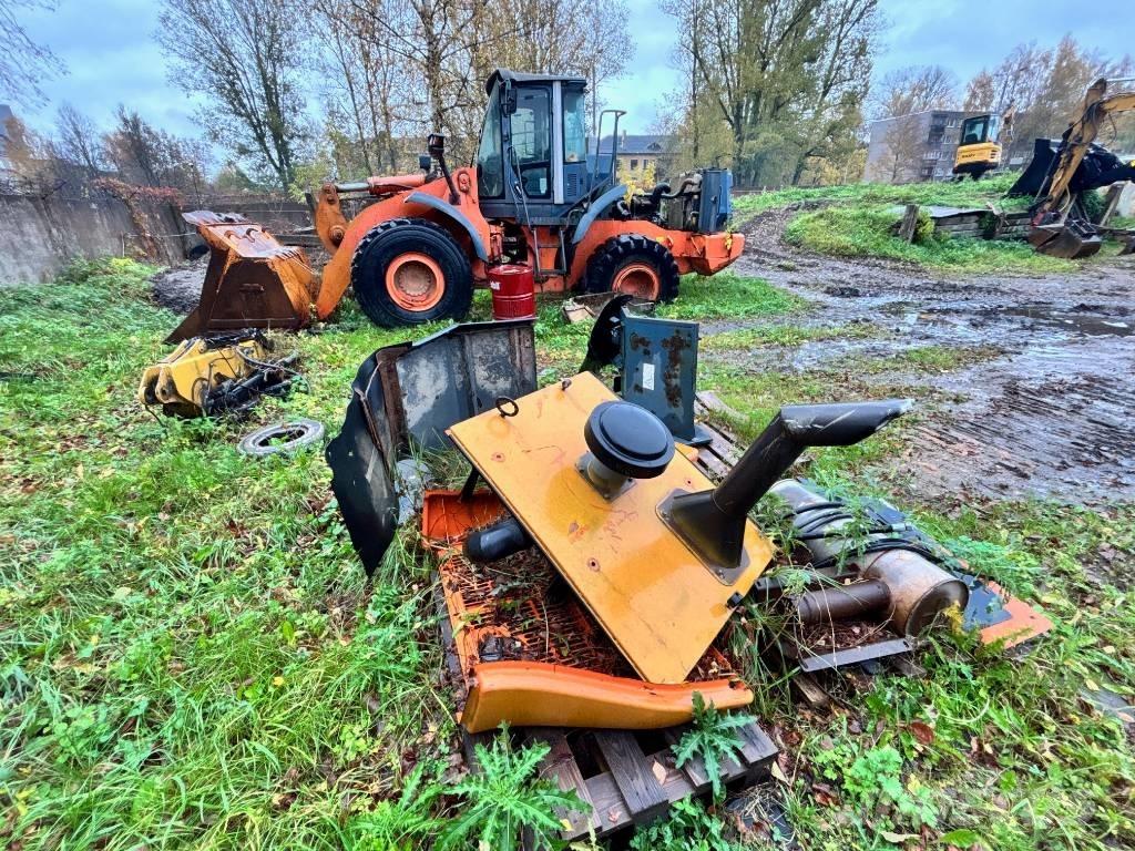 Hitachi ZW 250 Pás carregadoras de rodas