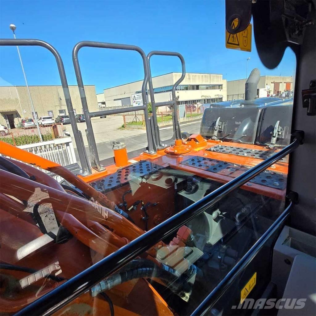 Hitachi ZX210LCN-7 Movimentação cargas - Outros
