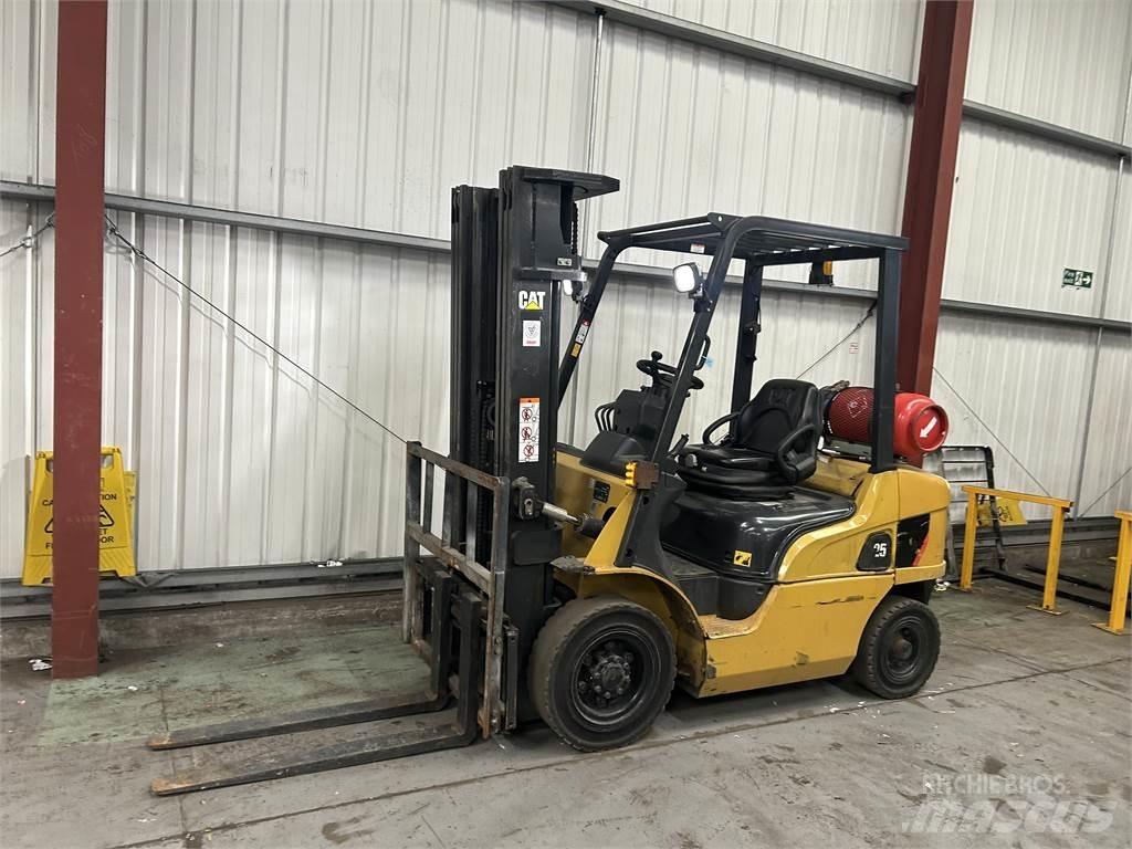 CAT GP25NT Empilhadores a gás