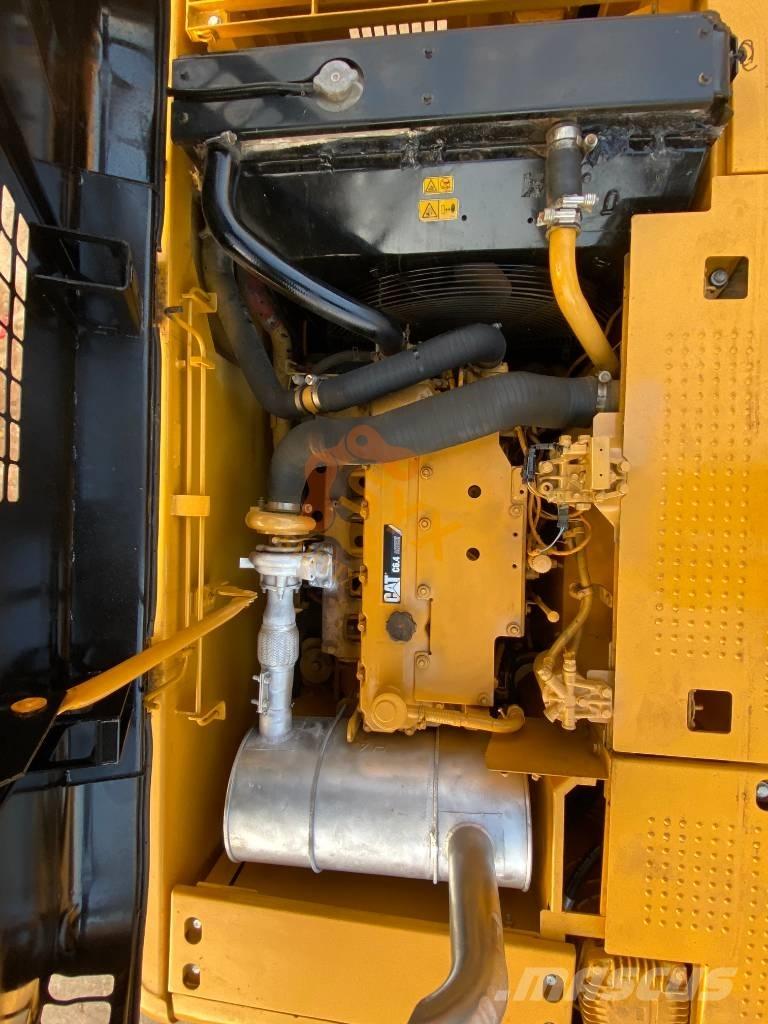 CAT CAT320 D2 Escavadoras de rastos