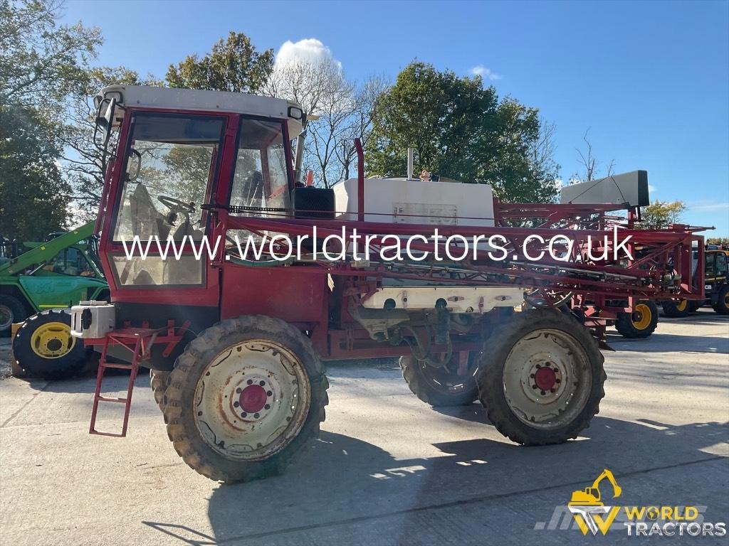 BATEMAN 2001 HI LO Pulverizadores Automotrizes