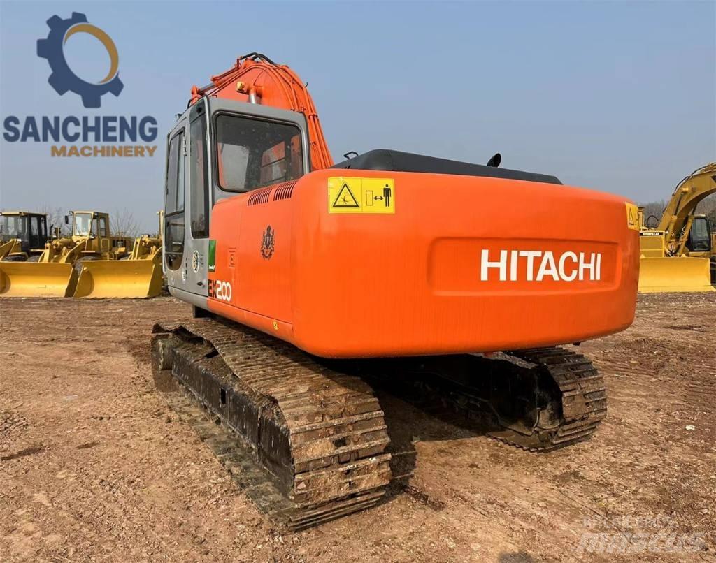 Hitachi EX 200 Escavadoras de rastos