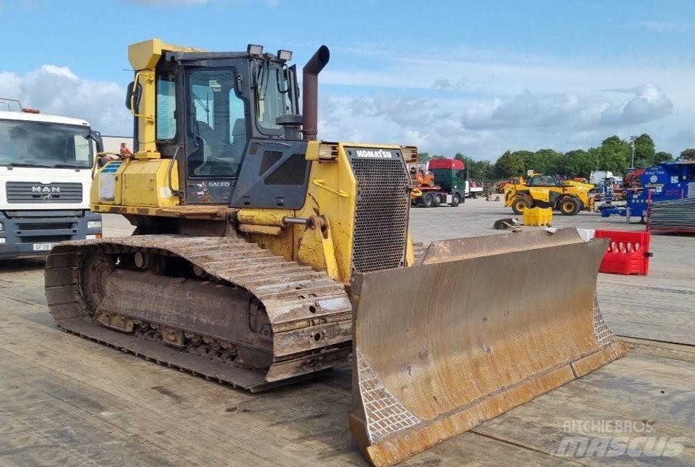 Komatsu D 61 PX-15 Dozers - Tratores rastos