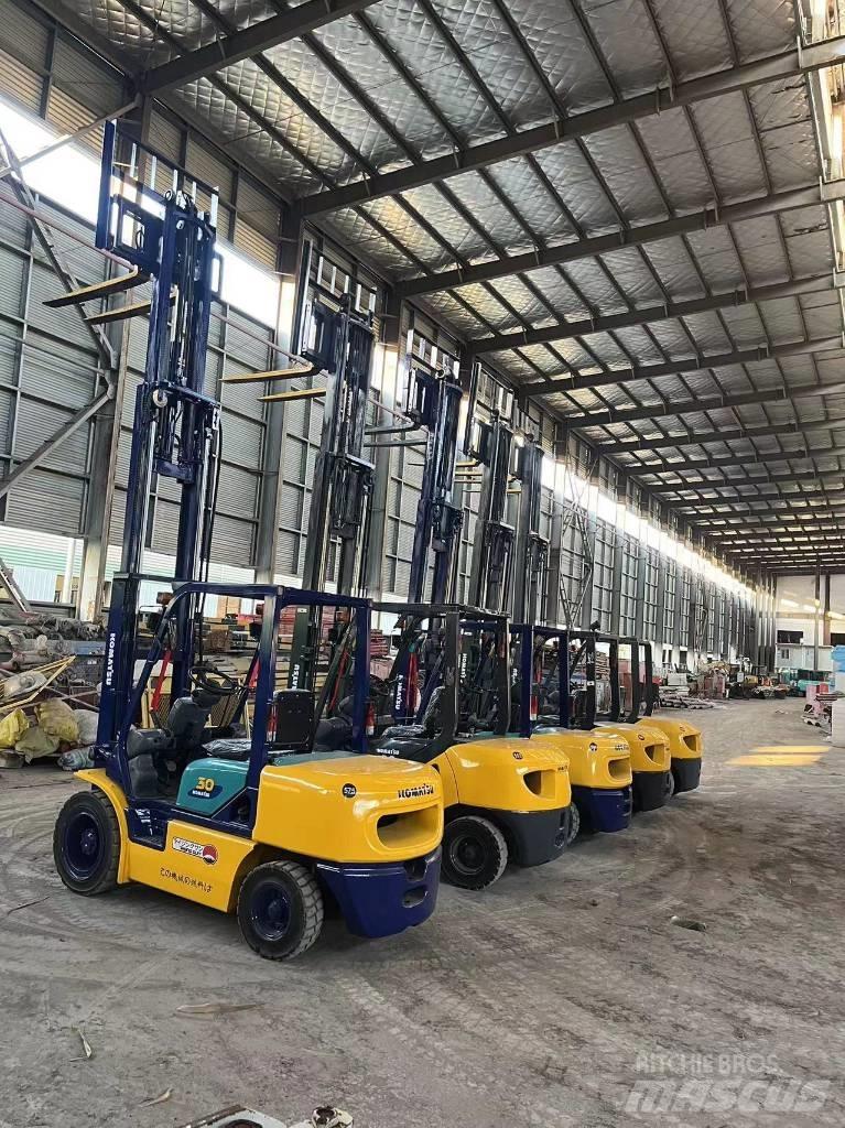 Komatsu FD 30 T-17 Empilhadores Diesel