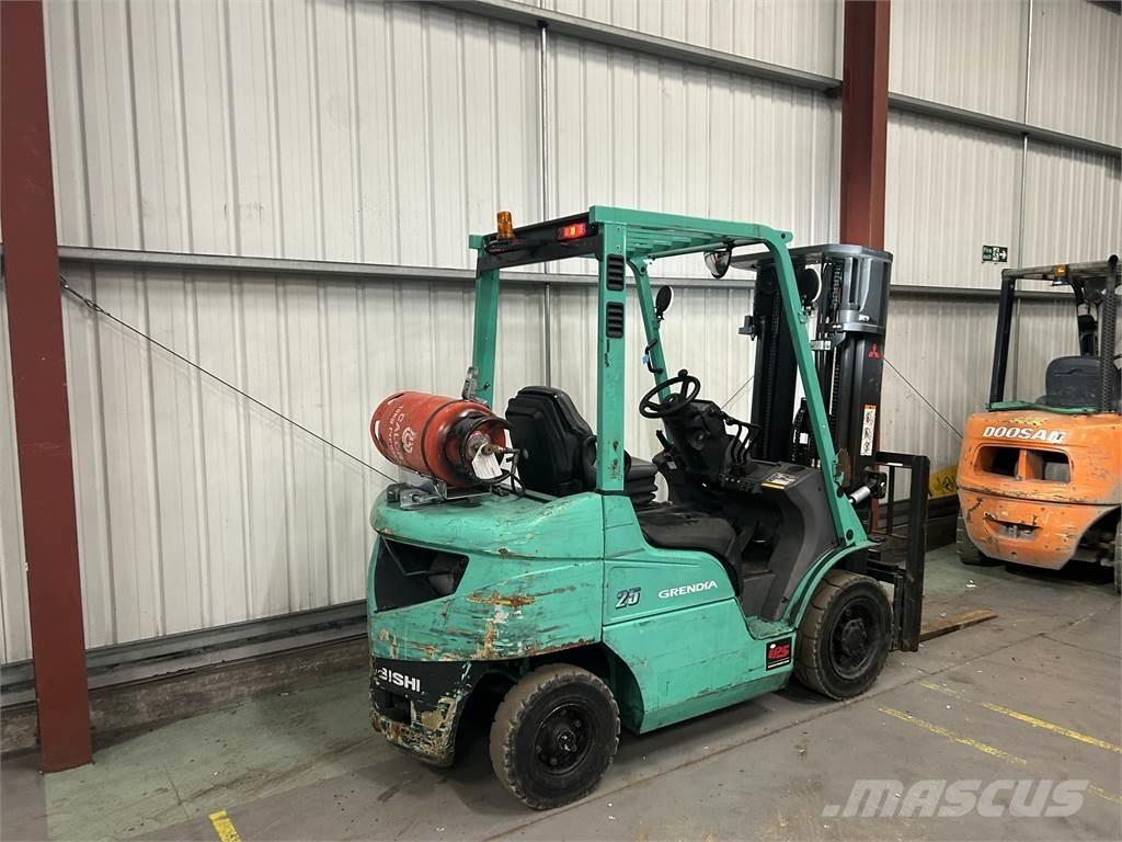 Mitsubishi FG25NT Empilhadores a gás