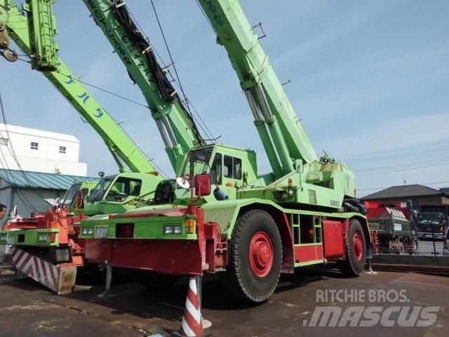 Tadano TR500M-2 Gruas Fora-de-estrada
