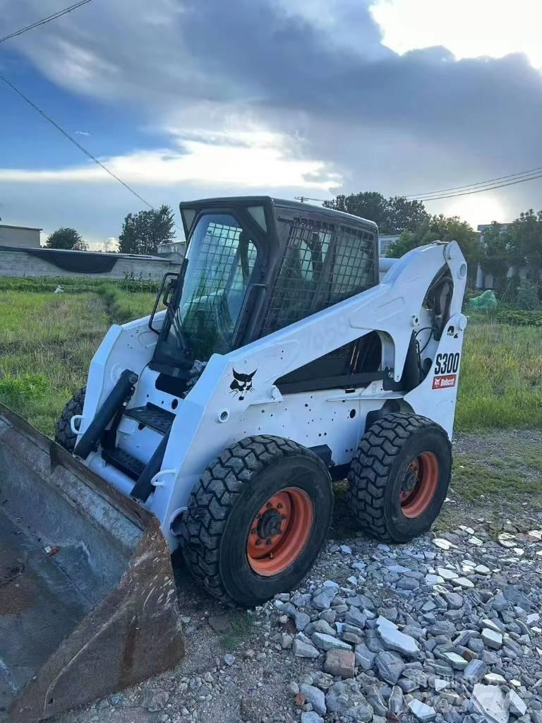 Bobcat S 300 Carregadoras de direcção deslizante