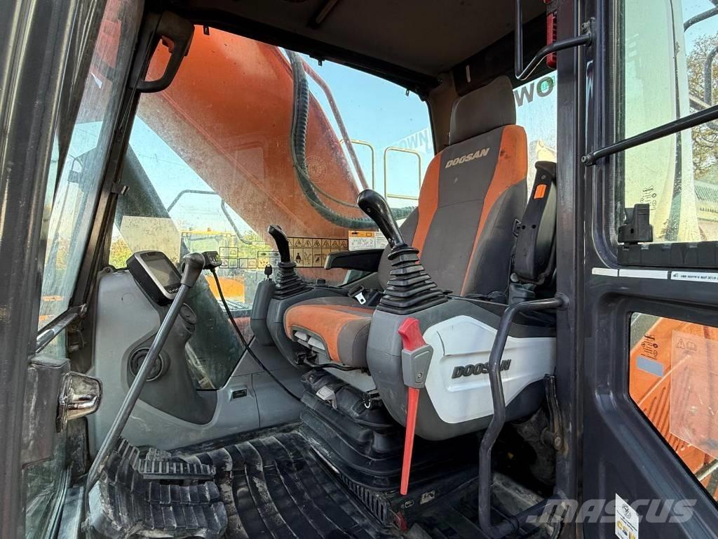 Doosan DX 340 LC Escavadoras de rastos
