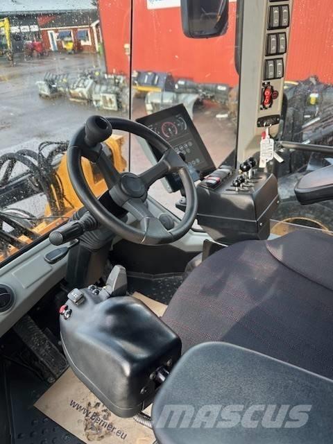 Ljungby L15 Pás carregadoras de rodas