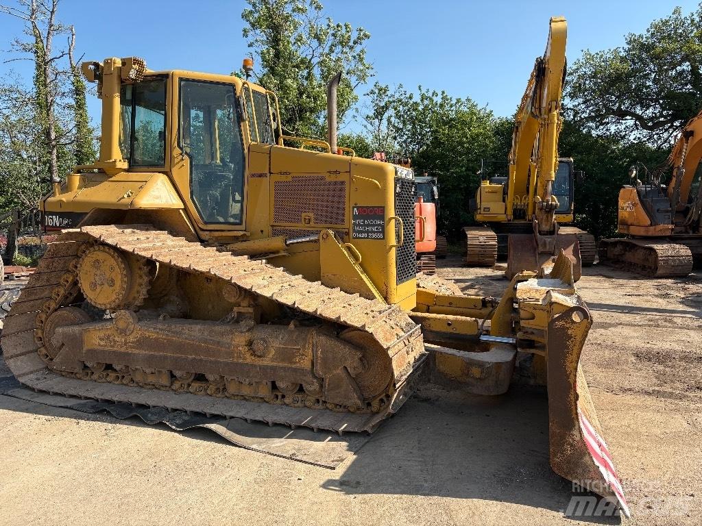 CAT D 6 N LGP Dozers - Tratores rastos