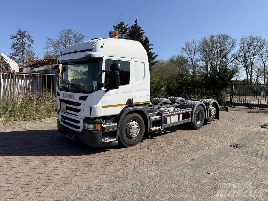 Scania P280 Camiões de chassis e cabine