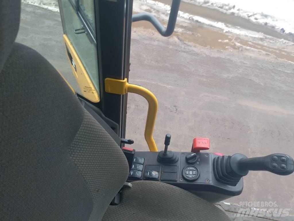 Volvo EW 140 D Escavadoras de rodas