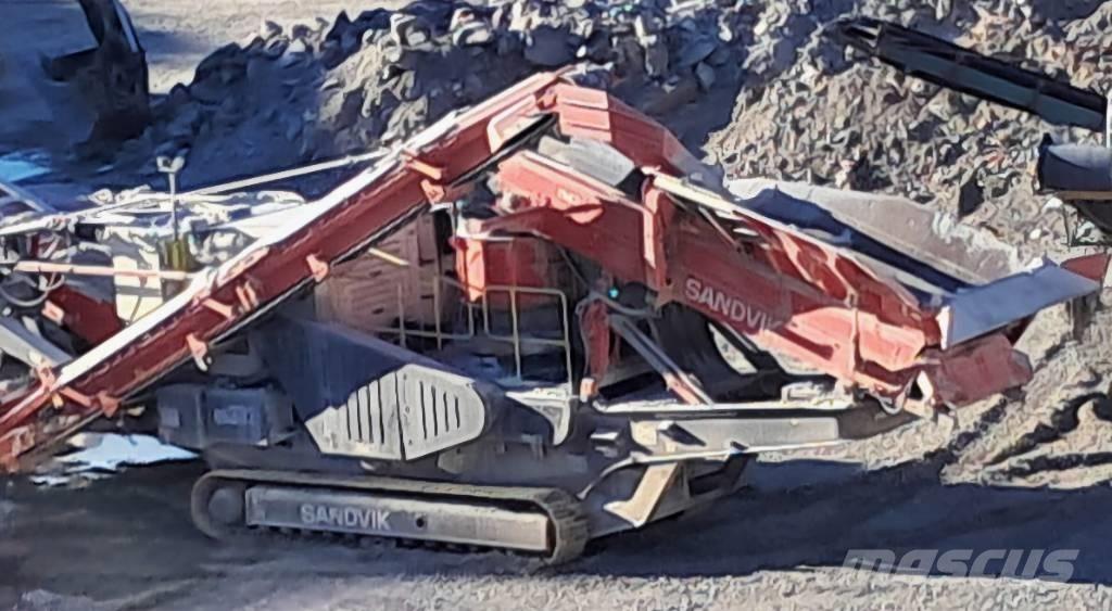 Sandvik QH 332 DDHS Britadores móveis