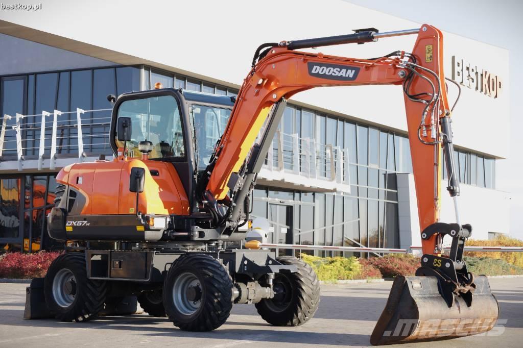 Doosan DX 57 W-5 Escavadoras de rodas