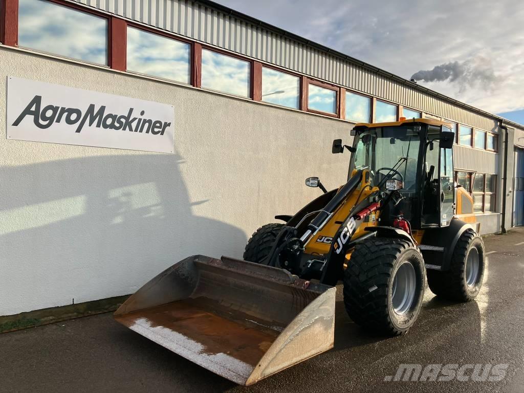JCB 409 STAGE V - AGRI Mini carregadoras
