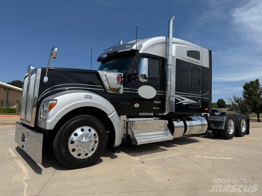 Kenworth W 990 Tractores (camiões)