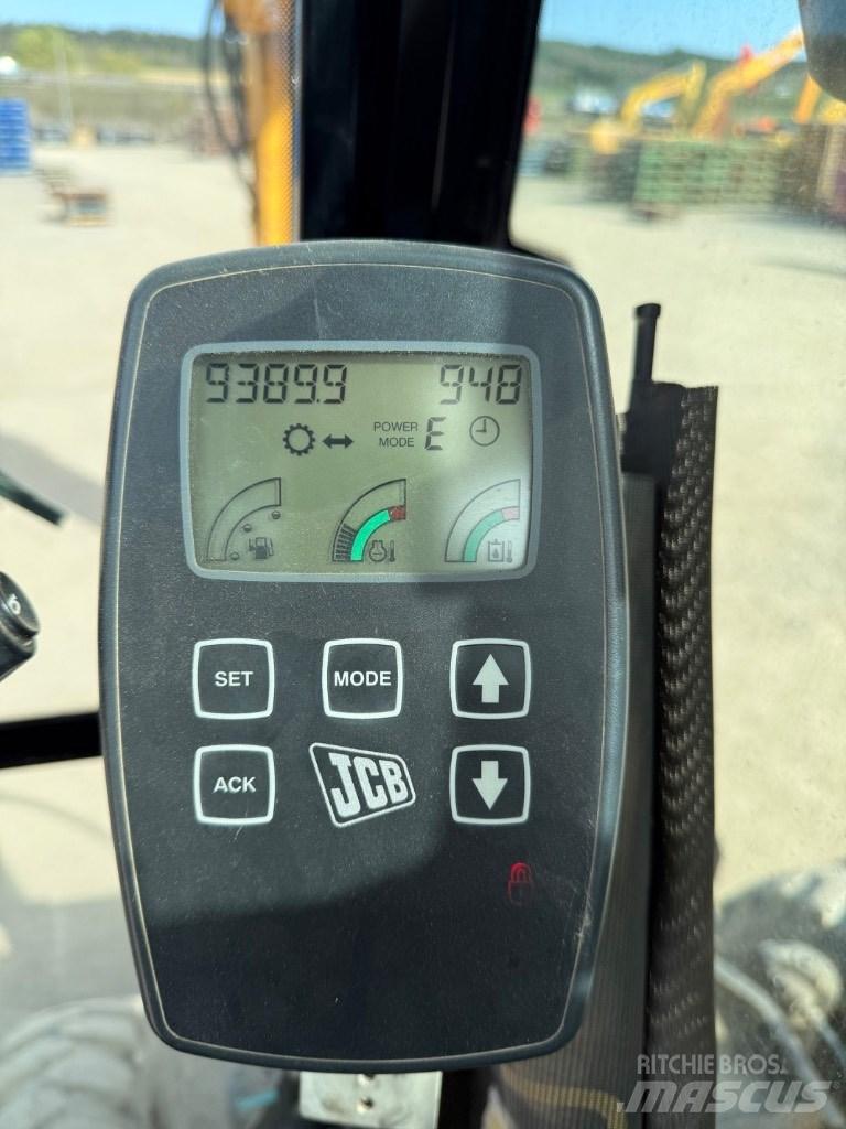 JCB JS 145 W Escavadoras de rodas