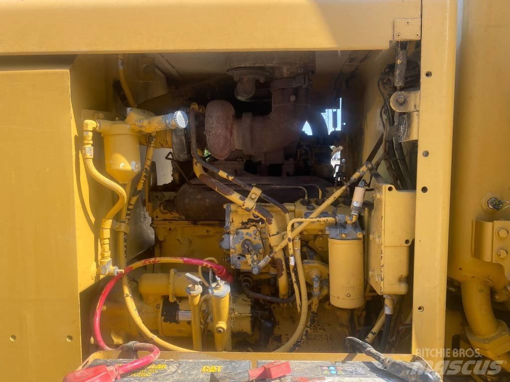 CAT 120 G Motoniveladoras
