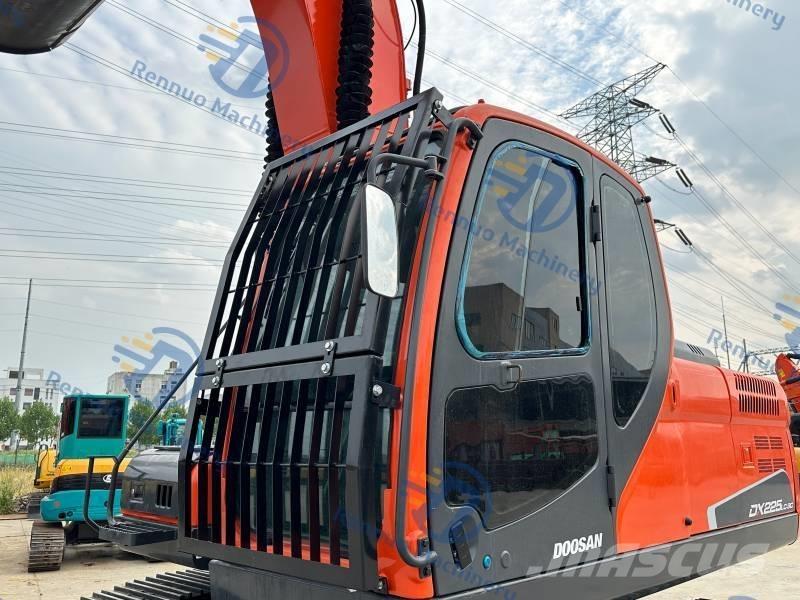 Doosan DX 225 LC-9C Escavadoras de rastos