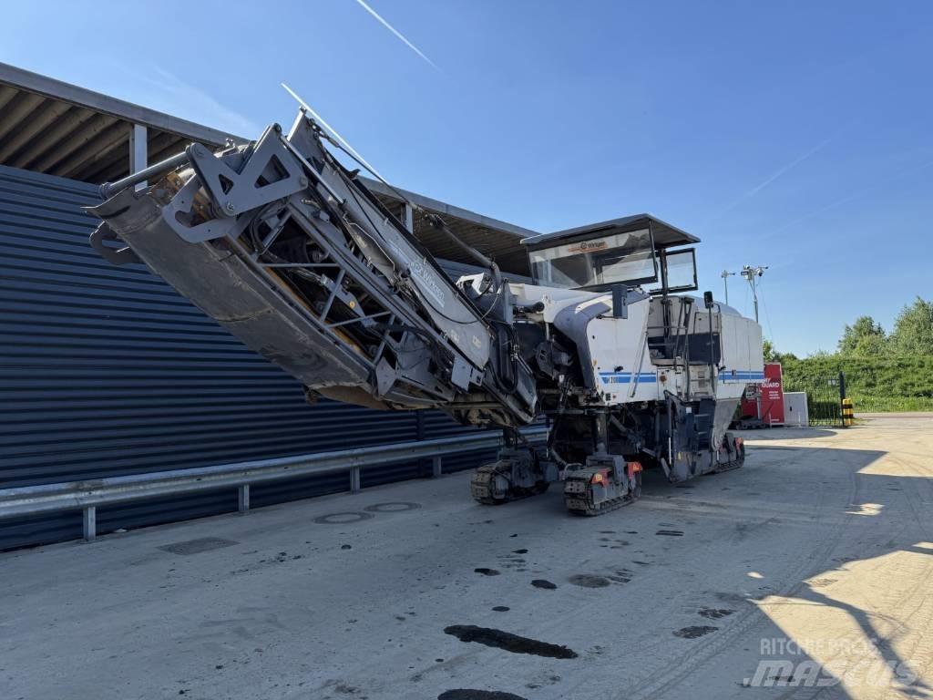 Wirtgen W 210 Fresadoras de asfalto