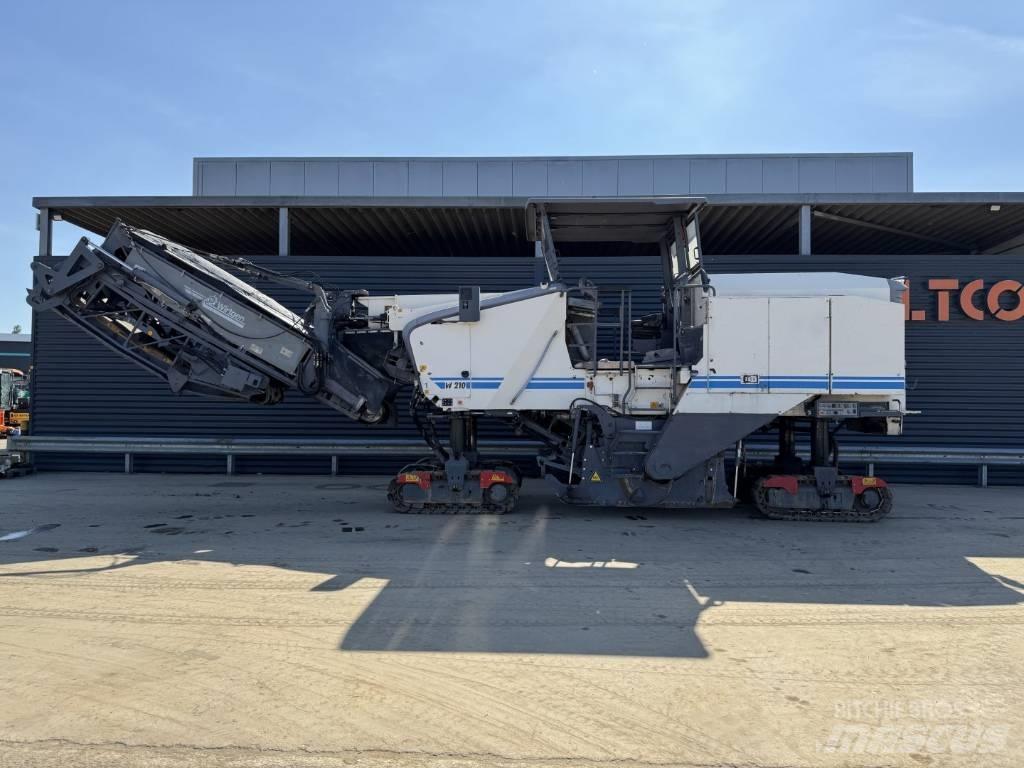 Wirtgen W 210 Fresadoras de asfalto