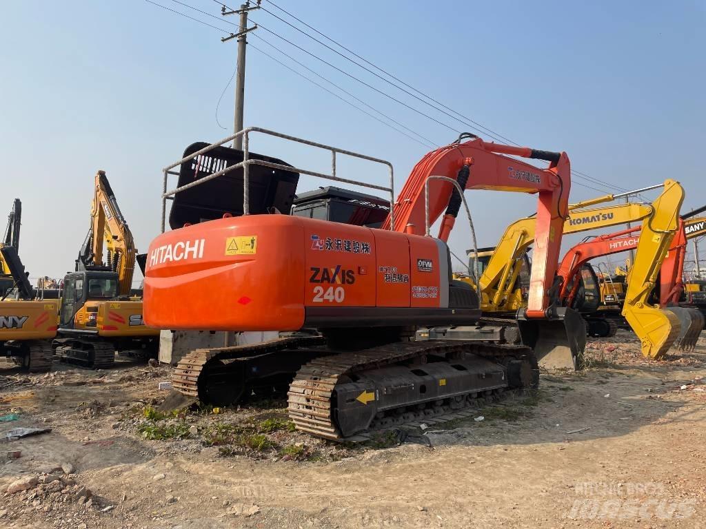 Hitachi ZX 240 Escavadoras de rastos