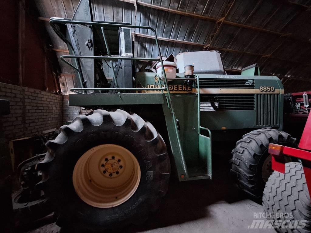 John Deere 6850 Forrageiras auto-propulsionadas