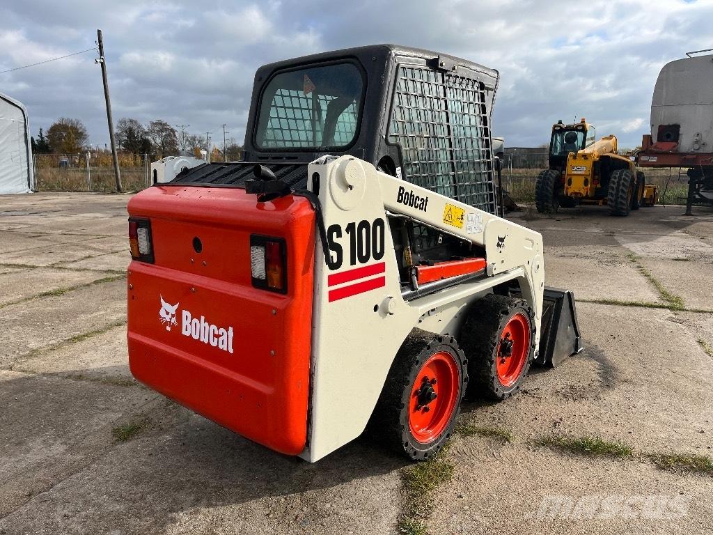 Bobcat S 100 Carregadoras de direcção deslizante