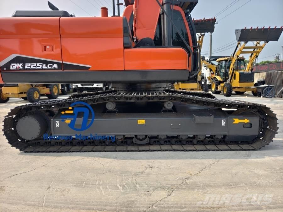 Doosan DX 225 LCA Escavadoras de rastos