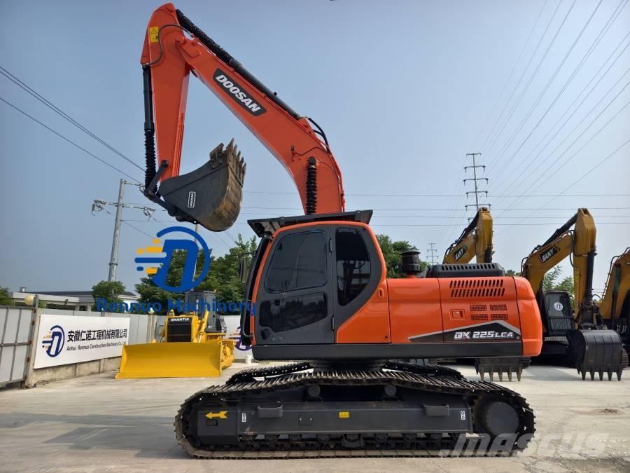 Doosan DX 225 LCA Escavadoras de rastos