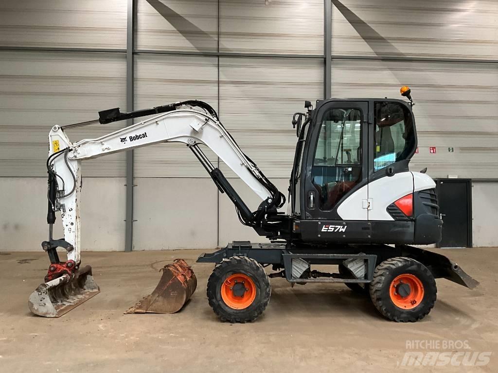 Bobcat E 57 W Escavadoras de rodas