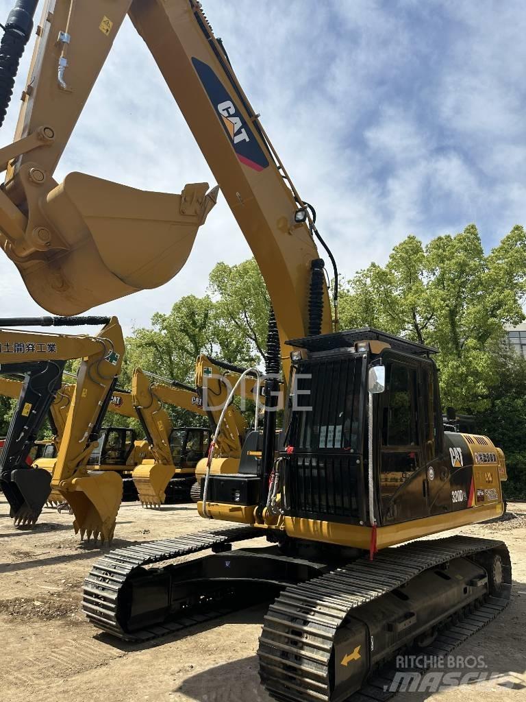 CAT CAT320D Escavadoras Midi 7t - 12t